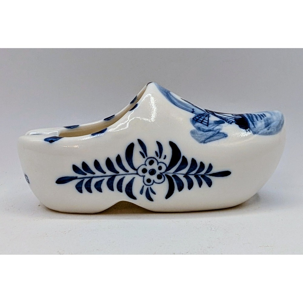 Vintage Solvang Blue White Ceramic Dutch Shoe Ashtray Windmill Hand Painted 4"
